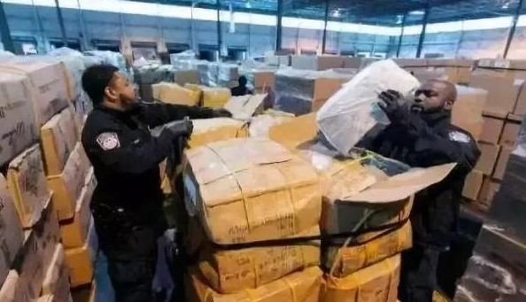 美国海关严查知识产权侵权货物